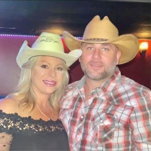 Meet your Posher, Guy